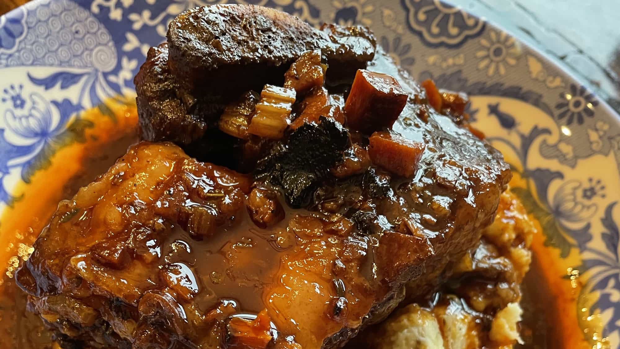 https://www.texgafarms.com/wp-content/uploads/2023/02/crockpot-short-ribs-3.jpg