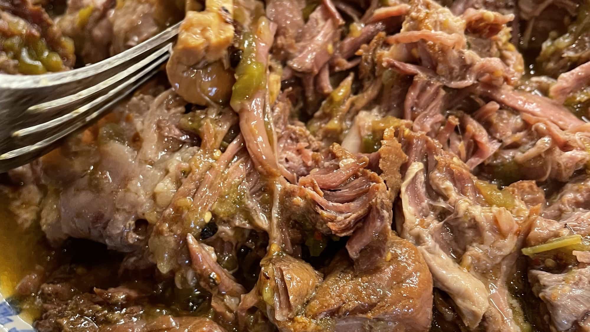 https://www.texgafarms.com/wp-content/uploads/2023/06/shredded-roast-beef-tacos-1.jpg