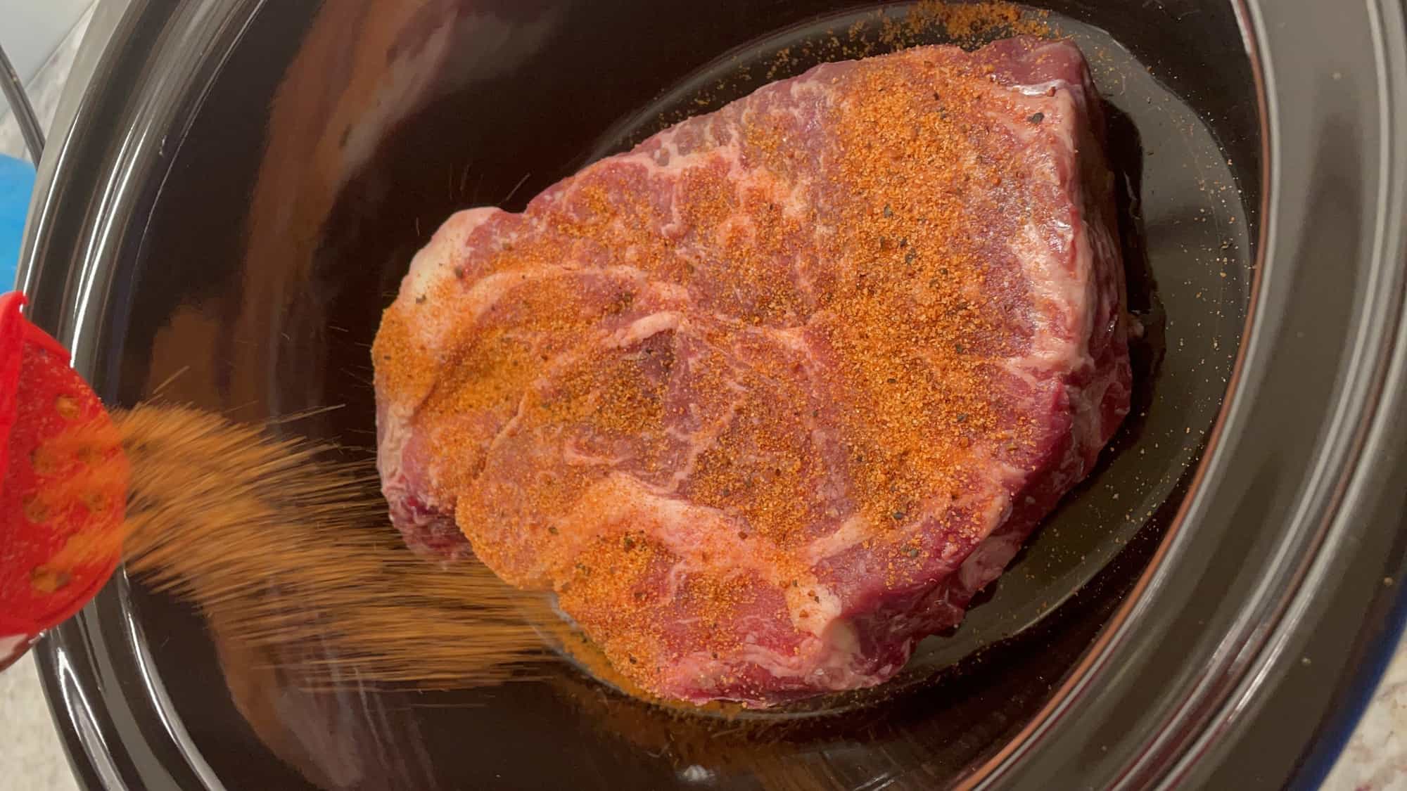 https://www.texgafarms.com/wp-content/uploads/2023/06/shredded-roast-beef-tacos-2.jpg